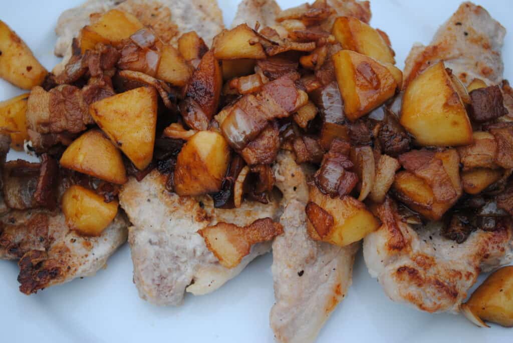 pork chops with apples and bacon