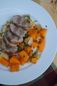 Pork tenderloin with butternut squash and apples