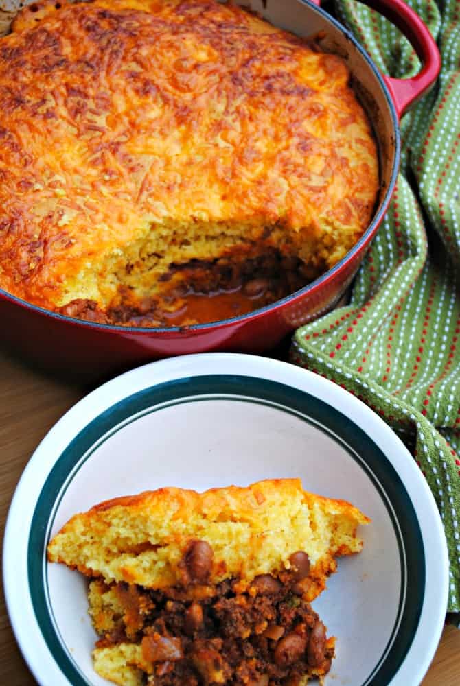 chili and cornbread bake