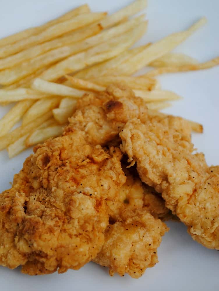 chicken fingers and fries