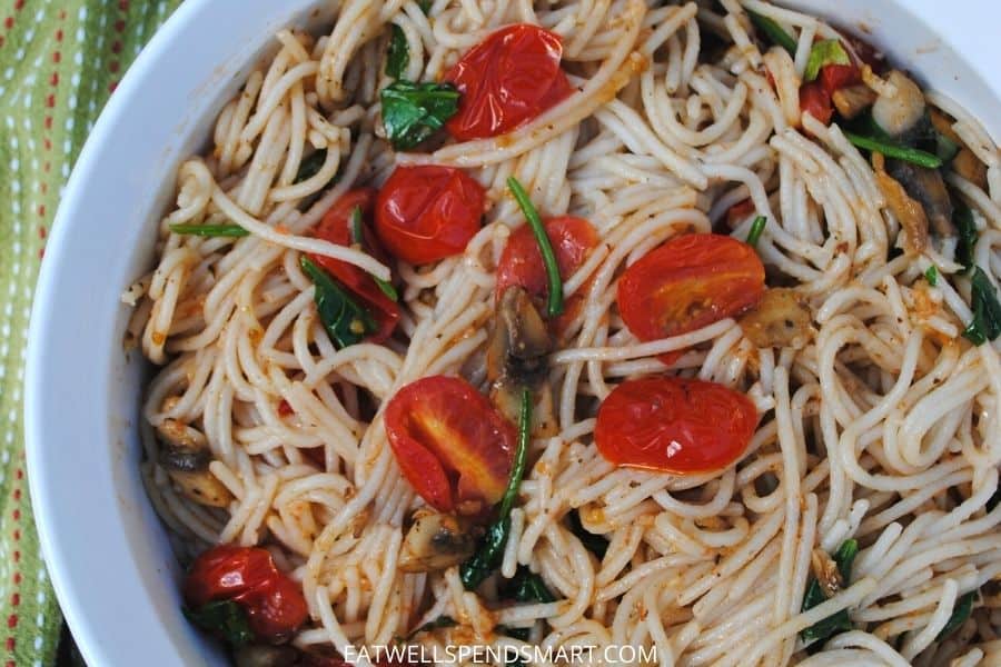 Summer tomato pasta